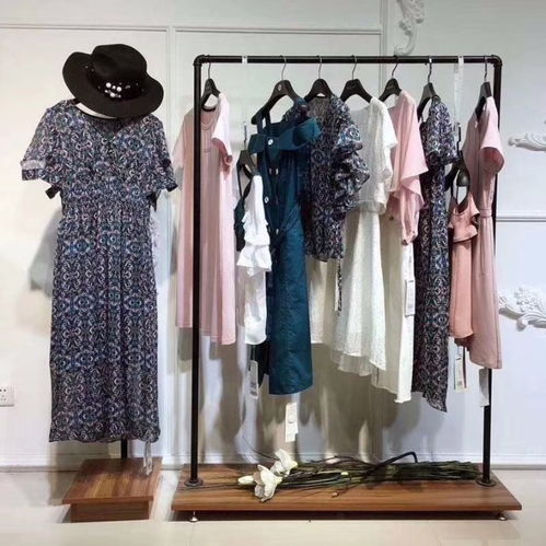 相約四季19夏品牌折扣尾貨組合包 女裝批發(fā)市場的價(jià)值藍(lán)海